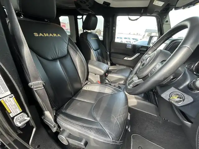 クライスラー・ジープ ジープ ラングラー アンリミテッド サハラ 石川県 2014(平26)年 5.8万km 黒 黒革シート/シートヒーター/カロッツェリアナビ/フルセグTV/バックカメラ/サイドカメラ/ALPINEスピーカー/クルーズコントロール/ヒルディセントコントロール/トランスファーレバー/オートライト