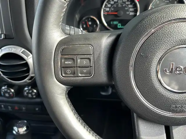 クライスラー・ジープ ジープ ラングラー アンリミテッド サハラ 石川県 2014(平26)年 5.8万km 黒 黒革シート/シートヒーター/カロッツェリアナビ/フルセグTV/バックカメラ/サイドカメラ/ALPINEスピーカー/クルーズコントロール/ヒルディセントコントロール/トランスファーレバー/オートライト