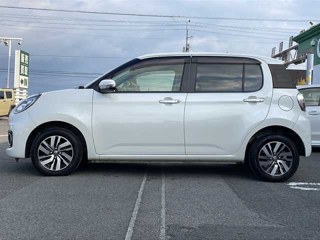 トヨタ パッソ モーダ　Gパッケージ 徳島県 2016(平28)年 3.2万km パールホワイトⅢ 純正7型SDナビ　NSCD-W66/（ラジオ/フルセグ/CD/SD/BT/AUX）/バックカメラ/ビルトインETC/後方コーナーセンサー/LEDヘッドライト/純正14インチアルミホイール/アイドリングストップ/オートライト/純正フロアマット/スペアキー/スマートキー/ステアリングリモコン/純正ドアバイザー/レーンキープアシスト