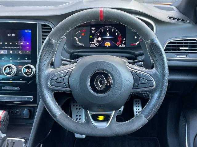 ルノー メガーヌ 埼玉県 2022(令4)年 2.2万km オレンジ ワンオーナー /カロッツェリアナビ /フルセグTV /AppleCarPlay /OZレーシング19インチAW /ACC /バックカメラ /LEDヘッドライト /シートヒーター /ドライブレコーダー /ETC