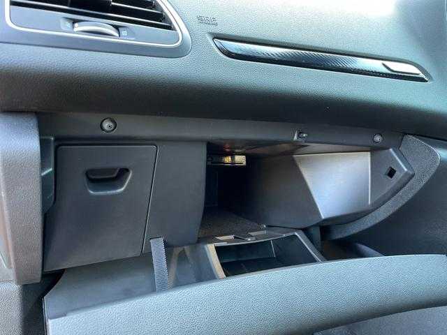 ルノー メガーヌ 埼玉県 2022(令4)年 2.2万km オレンジ ワンオーナー /カロッツェリアナビ /フルセグTV /AppleCarPlay /OZレーシング19インチAW /ACC /バックカメラ /LEDヘッドライト /シートヒーター /ドライブレコーダー /ETC