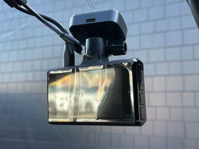 ルノー メガーヌ 埼玉県 2022(令4)年 2.2万km オレンジ ワンオーナー /カロッツェリアナビ /フルセグTV /AppleCarPlay /OZレーシング19インチAW /ACC /バックカメラ /LEDヘッドライト /シートヒーター /ドライブレコーダー /ETC