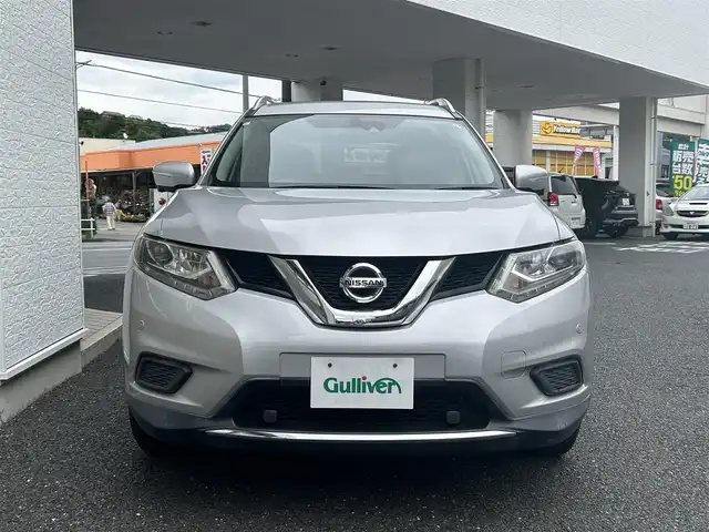 日産 エクストレイル ハイブリッド 20X エマージェンシーブレーキ 神奈川県 2015(平27)年 5.2万km ブリリアントシルバー 純正SDナビ/　Bluetooth/CD/DVD/USB/AUX/フルセグTV/アラウンドビューモニター/バックカメラ/ルーフレール/衝突被害軽減システム/横滑り防止装置/ダウンヒルアシストコントロール/クリアランスソナー/クルーズコントロール/LEDヘッドライト/オートライト/パワーテールゲート/前後ドライブレコーダー/ビルトインETC/運転性・助手席シートヒーター/純正17インチAW/純正フロアマット/スペアキー/取扱説明書/保証書