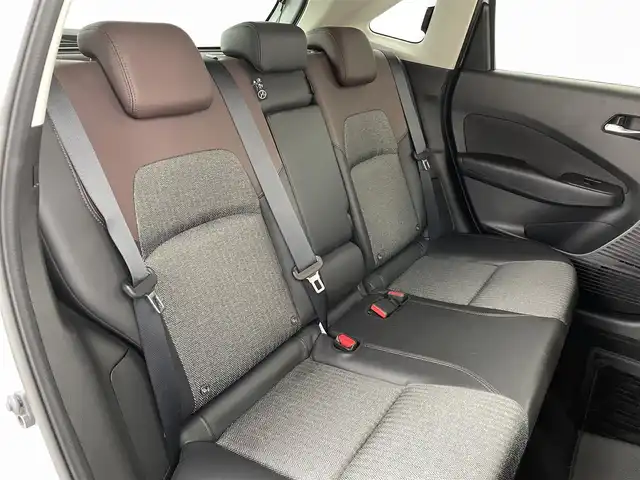 日産 オーラ G 福島県 2023(令5)年 2万km ブリリアントシルバー ワンオーナー/純正ナビ/（AM/FM/BT/HDMI)/プロパイロット/・アダプティブクルーズコントロール/・車線逸脱警報/・レーンアシスト/・ブラインドスポットモニター/・クリアランスソナー/フルセグTV/ETC2.0/アラウンドビューモニター/デジタルインナーミラー/ドライブレコーダー/ブラインドスポットモニター/LEDヘッドライト/・フォグランプ/ウィンカードアミラー/BOSEサウンド/純正17インチAW/ハーフレザーシート/スマートキー/・スペアキー/ドアバイザー/純正フロアマット/取説/・保証書