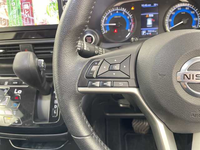 日産 デイズ HWS X プロパイロットED 道央・札幌 2019(令1)年 8万km フローズンバニラパール/アッシュブラウンM ・4WD/・インテリジェント エマージェンシーブレーキ:/・インテリジェントFCW（前方衝突予測警報）/・インテリジェントLI（車線逸脱防止支援システム/・インテリジェントDA（ふらつき警報）/・純正ナビ  フルセグTV/BT/AM/FM/AUX/・全周囲カメラ/バックカメラ /・プロパイロット/・コーナーセンサー/・シートヒーター/・オートホールド/・ドライブレコーダー/・純正LEDライト/オートライト/・アイドリングストップ/・ETC