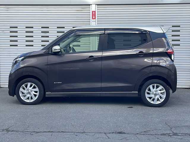 日産 デイズ HWS X プロパイロットED 道央・札幌 2019(令1)年 8万km フローズンバニラパール/アッシュブラウンM (株)IDOMが運営する【じしゃロン札幌店】の自社ローン専用車両になりますこちらは現金またはオートローンご利用価格です。自社ローンご希望の方は別途その旨お申し付けください。/・4WD/・インテリジェント エマージェンシーブレーキ:/・インテリジェントFCW（前方衝突予測警報）/・インテリジェントLI（車線逸脱防止支援システム/・インテリジェントDA（ふらつき警報）/・純正ナビ  フルセグTV/BT/AM/FM/AUX/・全周囲カメラ/バックカメラ /・プロパイロット/・コーナーセンサー/・シートヒーター/・オートホールド/・ドライブレコーダー/・純正LEDライト/オートライト/・アイドリングストップ/・ETC