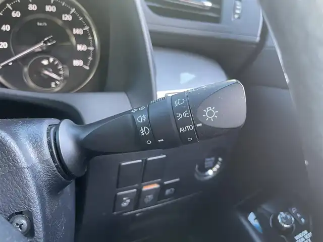 トヨタ アルファード エグゼクティブ ラウンジ S 埼玉県 2019(平31)年 10.6万km ブラック ・メーカーナビ/・JBLプレミアムサウンドシステム/・リアエンターテイメントシステム/・全周囲カメラ/・サンルーフ/・本革/・ビルドインETC2.0/・フリップダウンモニター/・純正17インチAW