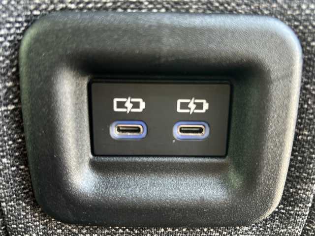 トヨタ シエンタ ハイブリッド Z 千葉県 2022(令4)年 3.1万km ブラック 1オーナー 10.5ナビ バックカメラ 両側電動スライドドア USB タイプC AC100V シートヒーター ステアリングヒーター フルセグTV ETC LEDライト オートライト セーフティセンス