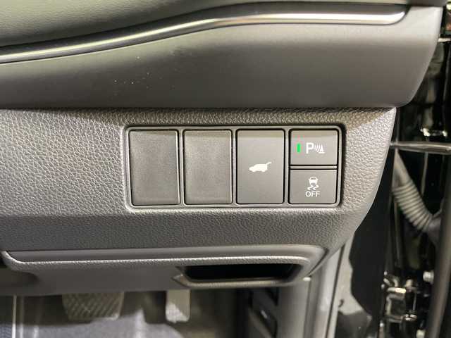 ホンダ ヴェゼル ハイブリッド e:HEV Z 愛媛県 2025(令7)年 0.1千km クリスタルブラックパール Honda CONNECTディスプレー/ETC2.0車載器/ワイヤレス充電器/衝突軽減ブレーキ/レーンキープアシスト/レーダークルーズコントロール/ＤＮ席シートヒーター/ステアリングヒーター/オートマチックハイビーム/パワーバックドア/ヒルディセントコントロール/本革巻きステアリング