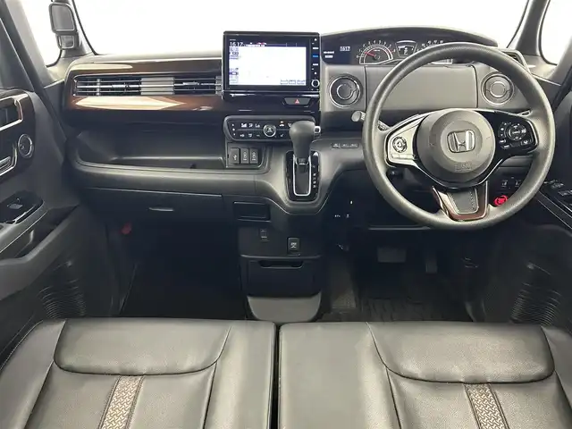 ホンダ Ｎ ＢＯＸ カスタム L 千葉県 2021(令3)年 7.9万km プラチナホワイトパール ホンダセンシング/・衝突軽減ブレーキ/・先行車発進お知らせ/・路外逸脱抑制システム/・レーンキープアシスト/・標識認識機能/純正8インチメモリナビ/CD DVD USB BT フルセグ/バックカメラ/両側パワースライドドア/LEDオートライト/シーケンシャルウィンカー/前席シートヒーター/純正14インチアルミホイール/ドアバイザー/純正フロアマット/ステアリングスイッチ/プッシュスタート/スマートキー