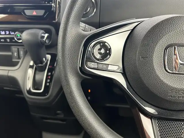 ホンダ Ｎ ＢＯＸ カスタム L 千葉県 2021(令3)年 7.9万km プラチナホワイトパール ホンダセンシング/・衝突軽減ブレーキ/・先行車発進お知らせ/・路外逸脱抑制システム/・レーンキープアシスト/・標識認識機能/純正8インチメモリナビ/CD DVD USB BT フルセグ/バックカメラ/両側パワースライドドア/LEDオートライト/シーケンシャルウィンカー/前席シートヒーター/純正14インチアルミホイール/ドアバイザー/純正フロアマット/ステアリングスイッチ/プッシュスタート/スマートキー