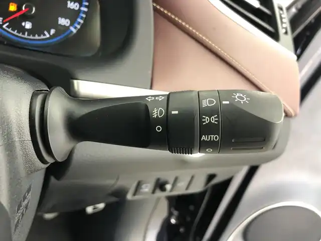トヨタ ハリアー プレミアム アドバンスドP 愛知県 2014(平26)年 5.2万km スパークリングブラックパールクリスタルシャイン JBLプレミアムサウンド/トヨタセーフティセンス/・衝突軽減/・レーダークルーズコントロール/・レーンディパラーチャー/メーカーOPナビ/・フルセグTV/・Bluetooth/バックカメラ/パワーバックドア/サンルーフ/ハーフレザーシート/ETC/置くだけ充電