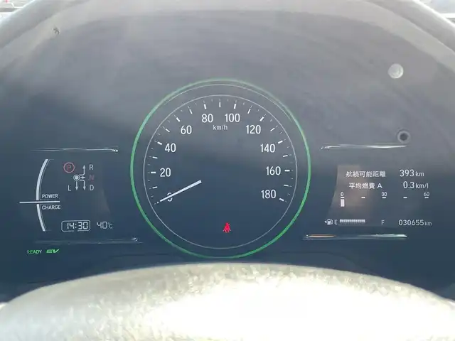 ホンダ ヴェゼル ハイブリッド Z ホンダセンシング 和歌山県 2018(平30)年 3.1万km プラチナホワイトパール 純正8インチナビ（VXM-187VFEi)/バックカメラ/フルセグTV/BT/USB/衝突軽減ブレーキ/レーンキープアシスト/レーダークルーズコントロール/オートライト/ルームミラー型ドラレコ/ビルトインETC/パドルシフト/ルーフレール/ステアリングリモコン/LEDヘッドライト/フォグランプ/ドアバイザー