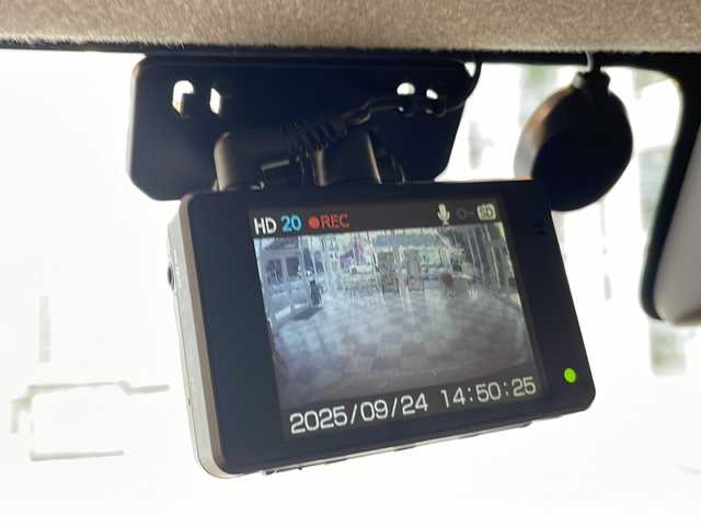 スズキ スペーシア カスタム HYBRID XS ターボ 岐阜県 2018(平30)年 6.7万km ピュアホワイトパール/ブラック2トーン 純正８型ナビゲーション（CN-RZ846/全方位モニター/Bluetooth/フルセグ視聴/両側電動スライドドア/デュアルセンサーブレーキサポート/インタークーラーターボ/ドライブレコーダー/ETC/プッシュスタート/スマートキー/スペアキー/LEDヘッドライト/LEDフォグライト/ヘッドアップディスプレイ/アイドリングストップ/クリアランスソナー/リアサーキュレーター/USBポート/取扱説明書