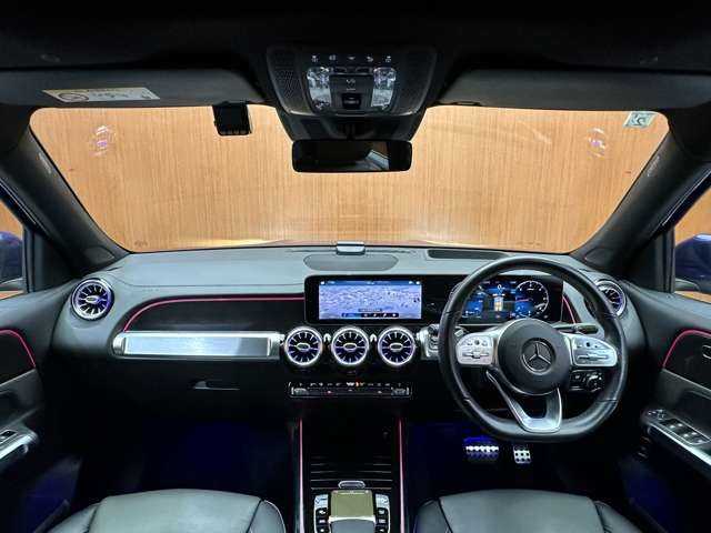 メルセデス・ベンツ ＧＬＢ２００ｄ AMGライン 千葉県 2020(令2)年 3万km 青 ＡＭＧレザーエクスクルーシブＰＫＧ　/アドバンスドＰＫＧ　/パノラマＳＲ　/ＡＣＣ　/灰黒革シート　/ＨＵＤ　/ナビ　/ＴＶ　/３６０°Ｂｌｕｅｔｏｏｔｈ接続　/シートＨ　/電動リアゲート　/衝突軽減Ｂ　/ＢＳＭ　/ＬＫＡ