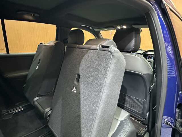 メルセデス・ベンツ ＧＬＢ２００ｄ AMGライン 千葉県 2020(令2)年 3万km 青 ＡＭＧレザーエクスクルーシブＰＫＧ　/アドバンスドＰＫＧ　/パノラマＳＲ　/ＡＣＣ　/灰黒革シート　/ＨＵＤ　/ナビ　/ＴＶ　/３６０°Ｂｌｕｅｔｏｏｔｈ接続　/シートＨ　/電動リアゲート　/衝突軽減Ｂ　/ＢＳＭ　/ＬＫＡ