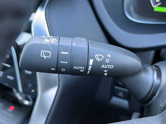 トヨタ ハリアー ハイブリッド Z レザーパッケージ 岐阜県 2025(令7)年 0.1万km プラチナホワイトパールマイカ 登録時走行距離：338km/純正ナビ/全方位カメラ/Bluetooth・フルセグテレビ・USB・HDMI/モデリスタエアロ/JBLプレミアムサウンド/レザーシート/シートヒーター/エアシート/前席パワーシート/ポジショニングメモリー/レーダークルーズコントロール/ステアリングヒーター/レザーステアリング/ステアリングスイッチ/ブラインドスポットモニター/デジタルインナーミラー/ドライブレコーダー/前後コーナーセンサー/レーンキープアシスト/オートホールド/電動パーキング/パワーバックドア/LEDヘッドライト/オートライト/オートマチックハイビーム/フォグライト/オートワイパー/プッシュスタート/スマートキー/取扱説明書