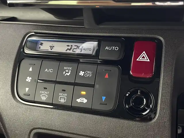 ホンダ Ｎ ＯＮＥ セレクト 埼玉県 2018(平30)年 3.2万km サーフブルー 禁煙車　大型ナビ　バックカメラ　シートヒーター　ドライブレコーダー　ＥＴＣ　アイドリングストップ　横滑り防止装置　USB入力端子　スマートキー