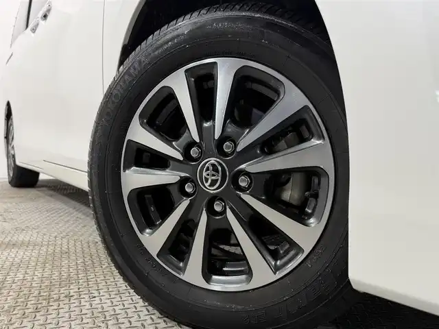 トヨタ エスクァイア Gi 大阪府 2019(令1)年 2.9万km ホワイトパールクリスタルシャイン 黒革シート 純正9incナビTV バックカメラ 純正12.1incフリップダウンモニター シートヒーター クルーズコントロール 衝突軽減B レーンアシスト オートハイビーム 両側パワースライドドア 前後ドライブレコーダー