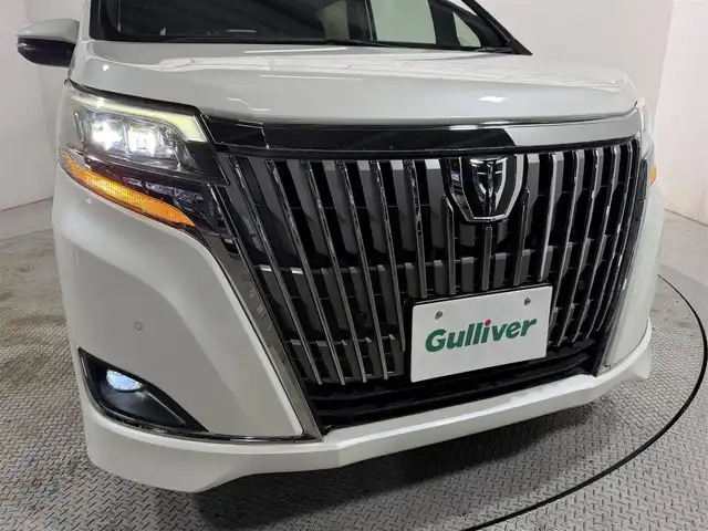 トヨタ エスクァイア Gi 大阪府 2019(令1)年 2.9万km ホワイトパールクリスタルシャイン 黒革シート 純正9incナビTV バックカメラ 純正12.1incフリップダウンモニター シートヒーター クルーズコントロール 衝突軽減B レーンアシスト オートハイビーム 両側パワースライドドア 前後ドライブレコーダー
