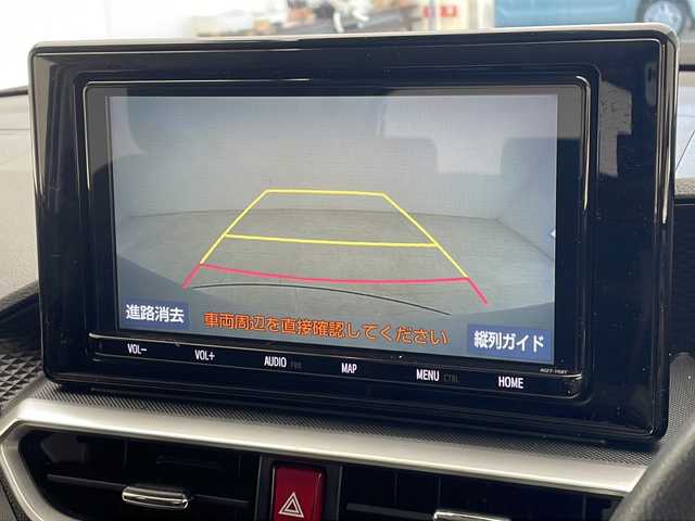 トヨタ ライズ Z 沖縄県 2021(令3)年 4.4万km シャイニングホワイトパール 純正ナビ(NSZT-Y68T)/(フルセグＴＶ　Ｂｌｕｅｔｏｏｔｈ　ＣＤ　ＤＶＤ　ＡＭ　ＦＭ)　/バックカメラ　/ＥＴＣ　/ドライブレコーダー　/クルーズコントロール　/ステアリングスイッチ　/アイドリングストップ/シートヒーター　/スマートキー　/スペアキー/オートライト/ＬＥＤヘッドライト/純正17インチアルミホイール/電動格納ウインカーミラー/純正フロアマット/ドアバイザー
