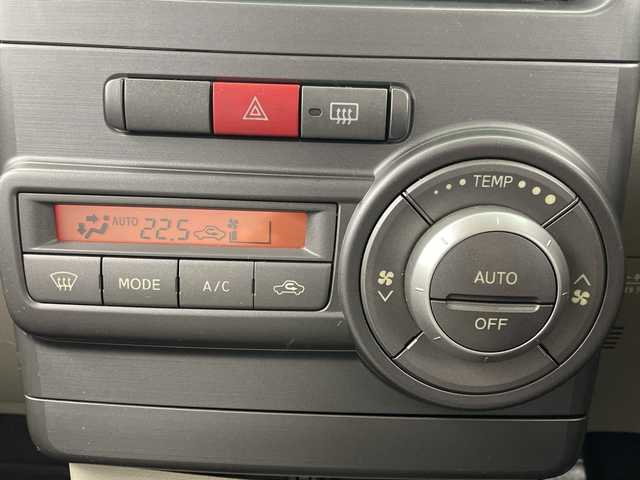 ダイハツ ムーヴ コンテ X VS 岐阜県 2014(平26)年 8.3万km コットンアイボリー 社外ナビ/AM/FM/CD/ワンセグ/社外フロアマット/サイドバイザー/アイドリングストップ/純正ホイールキャップ/ハロゲンライト/フォグランプ/ライトレベライザー/ベンチシート/電動格納ミラー