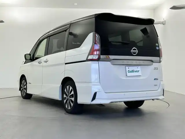 日産 セレナ ハイウェイスター Vセレクション 福井県 2017(平29)年 6.2万km ブリリアントホワイトパール 2トーン 日産純正ＳＤナビ　型式：ＭＭ５１７Ｄ－Ｌ/（ＦＭ／ＡＭ／ＢＴ／ＣＤ／ＤＶＤ／ＳＤ／ＴＶ／Ｉｐｏｄ）/純正フリップダウンモニター/両側パワースライドドア/アラウンドビューモニター/前後コーナーセンサー/デジタルインナーミラー/ハンズフリーオートスライドドア/プロパイロット/純正アルミホイール/純正フロアマット/純正LEDヘッドライト/純正フロントフォグ/衝突被害軽減ブレーキ