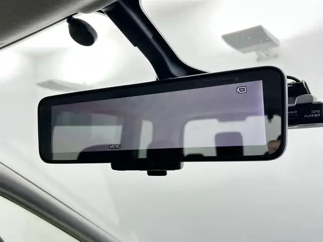 日産 セレナ ハイウェイスター Vセレクション 福井県 2017(平29)年 6.2万km ブリリアントホワイトパール 2トーン 日産純正ＳＤナビ　型式：ＭＭ５１７Ｄ－Ｌ/（ＦＭ／ＡＭ／ＢＴ／ＣＤ／ＤＶＤ／ＳＤ／ＴＶ／Ｉｐｏｄ）/純正フリップダウンモニター/両側パワースライドドア/アラウンドビューモニター/前後コーナーセンサー/デジタルインナーミラー/ハンズフリーオートスライドドア/プロパイロット/純正アルミホイール/純正フロアマット/純正LEDヘッドライト/純正フロントフォグ/衝突被害軽減ブレーキ