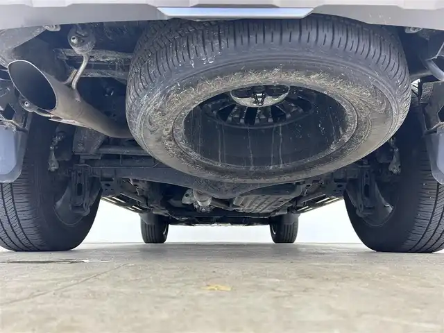 トヨタ ランドクルーザー ２５０ ZX 千葉県 2024(令6)年 0.7万km アバンギャルドブロンズメタリック 登録時走行距離：6619km/サンルーフ　/純正１２型ディスプレイオーディオplus/ＪＢＬサウンド　/マルチテレインセレクト/デジタルインナーミラー/トヨタセーフティセンス/プリクラッシュセーフティ/緊急時操舵支援（アクティブ操舵機能付）＋フロントクロストラフィックアラート［FCTA］＋レーンチェンジアシスト［LCA］/レーントレーシングアシスト［LTA］/レーンディパーチャーアラート［LDA］/レーダークルーズコントロール（全車速追従機能付）/アダプティブハイビームシステム［AHS］/オートマチックハイビーム［AHB］/ロードサインアシスト［RSA］/ドライバー異常時対応システム/プロアクティブドライビングアシスト［PDA］/発進遅れ告知機能［TMN］　/ブラインドスポットモニター/パノラミックビューモニター　/ヘッドアップディスプレイ　/プロジェクター式３眼ＬＥＤヘッドライト　/純正２０インチホイール/フルセグテレビ/アイドリングストップ/ウィンカーミラー/パワーバックドア/ビルトインETC2.0