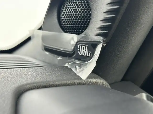 トヨタ ランドクルーザー ２５０ ZX 千葉県 2024(令6)年 0.7万km アバンギャルドブロンズメタリック 登録時走行距離：6619km/サンルーフ　/純正１２型ディスプレイオーディオplus/ＪＢＬサウンド　/マルチテレインセレクト/デジタルインナーミラー/トヨタセーフティセンス/プリクラッシュセーフティ/緊急時操舵支援（アクティブ操舵機能付）＋フロントクロストラフィックアラート［FCTA］＋レーンチェンジアシスト［LCA］/レーントレーシングアシスト［LTA］/レーンディパーチャーアラート［LDA］/レーダークルーズコントロール（全車速追従機能付）/アダプティブハイビームシステム［AHS］/オートマチックハイビーム［AHB］/ロードサインアシスト［RSA］/ドライバー異常時対応システム/プロアクティブドライビングアシスト［PDA］/発進遅れ告知機能［TMN］　/ブラインドスポットモニター/パノラミックビューモニター　/ヘッドアップディスプレイ　/プロジェクター式３眼ＬＥＤヘッドライト　/純正２０インチホイール/フルセグテレビ/アイドリングストップ/ウィンカーミラー/パワーバックドア/ビルトインETC2.0