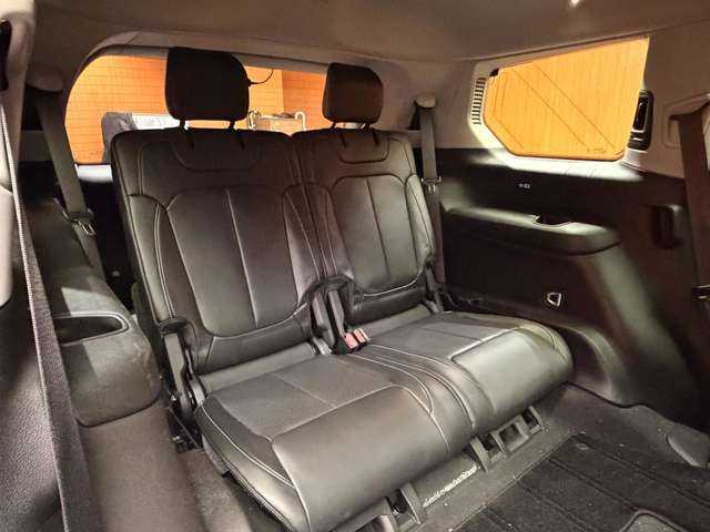 クライスラー・ジープ ジープ グランドチェロキーＬ リミテッド 千葉県 2022(令4)年 2.8万km ブライトホワイトクリアコート パノラマSR　/ACC　/黒革シート　/HUD　/ナビ　/TV　/360°CarPlay　/Bluetooth接続　/ALPINEサウンド/電動シート　/シートヒーター　/オートハイビーム　/LEDヘッドライト　/衝突軽減B　/BSM　/LKA　/ドラレコ　/ETC