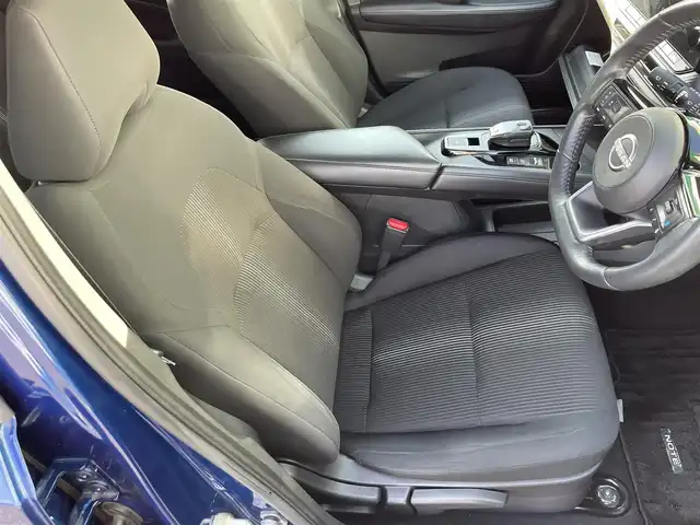 日産 ノート X 宮崎県 2021(令3)年 9万km オーロラフレアブルーパール 純正フルセグナビ/（BT）（ Apple Car Play）/アイドリングストップ/プッシュスタート/全周囲カメラ/ドライブレコーダー/パーキングアシスト/パワーステアリング/パワーウィンドウ/クルーズコントロール/純正フロアマット/純正LEDヘッドライト/純正アルミホイール/コナーセンサー/オートライト/エアバックW+サイド/横滑り防止装置/盗難防止装置/衝突被害軽減システム/AAC/ABS/ETC/４WD