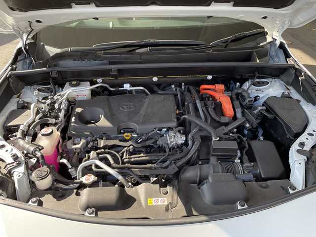 トヨタ ハリアー ＰＨＥＶ Z 岐阜県 2023(令5)年 3万km プラチナホワイトパールマイカ /ワンオーナー//モデリスタ//JBLプレミアムサウンド//純正12.3インチディスプレイオーディオ(ナビキット付き)//フルセグTV//調光パノラマルーフ//アラウンドビューモニター//ブラインドスポットモニター//デジタルインナーミラー//トヨタセーフティセンス/(プリクラッシュセーフティ)/(レーントレーシングアシスト)/(レーンディパーチャーアラート)/(レーダークルーズコントロール)/(アダプティブハイビームシステム)//パワーバックドア//前席パワーシート//前席シートベンチレーション//全席シートヒーター//レザーシート//置くだけ充電//100V電源//ビルトインETC2.0//純正19インチAW//スペアキー