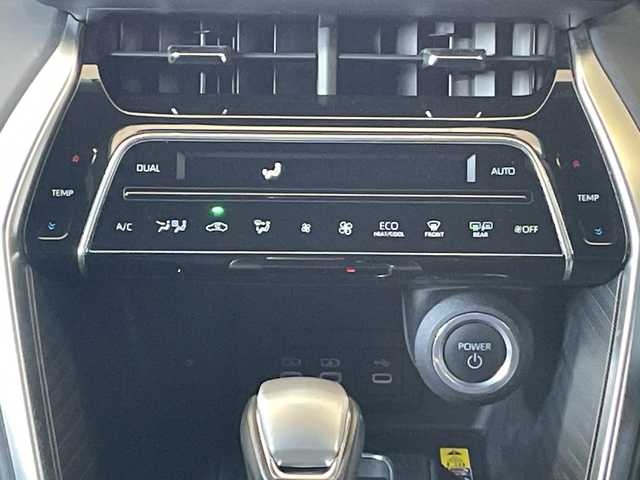 トヨタ ハリアー ＰＨＥＶ Z 岐阜県 2023(令5)年 3万km プラチナホワイトパールマイカ /ワンオーナー//モデリスタ//JBLプレミアムサウンド//純正12.3インチディスプレイオーディオ(ナビキット付き)//フルセグTV//調光パノラマルーフ//アラウンドビューモニター//ブラインドスポットモニター//デジタルインナーミラー//トヨタセーフティセンス/(プリクラッシュセーフティ)/(レーントレーシングアシスト)/(レーンディパーチャーアラート)/(レーダークルーズコントロール)/(アダプティブハイビームシステム)//パワーバックドア//前席パワーシート//前席シートベンチレーション//全席シートヒーター//レザーシート//置くだけ充電//100V電源//ビルトインETC2.0//純正19インチAW//スペアキー