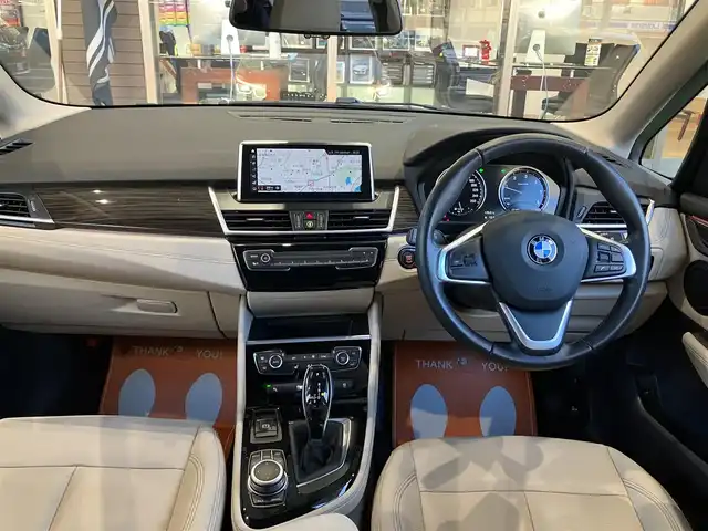 ＢＭＷ ＢＭＷ ２１８ｄ アクティブツアラー ラグジュアリー 神奈川県 2021(令3)年 1.2万km ミネラルホワイト ワンオーナー/新車時保証書/取扱説明書/パーキングサポートパッケージ/コンフォートパッケージ/・オートマチックテールゲート/・コンフォートアクセス/・ライトパッケージ/純正HDDナビ/USB/Bluetooth/バックカメラ/PDC/パーキングアシスト/LEDヘッドライト/電動フロントシート/シートヒーター