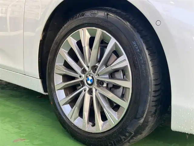 ＢＭＷ ＢＭＷ ２１８ｄ アクティブツアラー ラグジュアリー 神奈川県 2021(令3)年 1.2万km ミネラルホワイト ワンオーナー/新車時保証書/取扱説明書/パーキングサポートパッケージ/コンフォートパッケージ/・オートマチックテールゲート/・コンフォートアクセス/・ライトパッケージ/純正HDDナビ/USB/Bluetooth/バックカメラ/PDC/パーキングアシスト/LEDヘッドライト/電動フロントシート/シートヒーター
