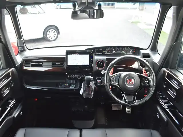 ホンダ Ｎ ＢＯＸ カスタム L ターボ 神奈川県 2022(令4)年 4.2万km ミッドナイトブルービームM テイン車高調/シルクブレイズフロントリップ/バタフライシステムリアフラップスポイラー/無限リアスポイラー/無限ブレーキディスク、パッド/無限スポーツペダル/無限ハイドロフィリックLEDミラー/ロッソモデロテールフィニッシャー（ダミーマフラー）/パイオニアパワードサブウーファー/ドラレコ前後/純正メモリナビ/Bluetooth/地デジTV/Bカメラ/CD/DVD/ETC/LEDヘッドライト/純正フロアマット/専用ドアポケットLEDイルミネーション/アルミパドルシフト（レッド）/ワンオーナー/取説ナビ説、他カスタム説明書/スペアスマートキー