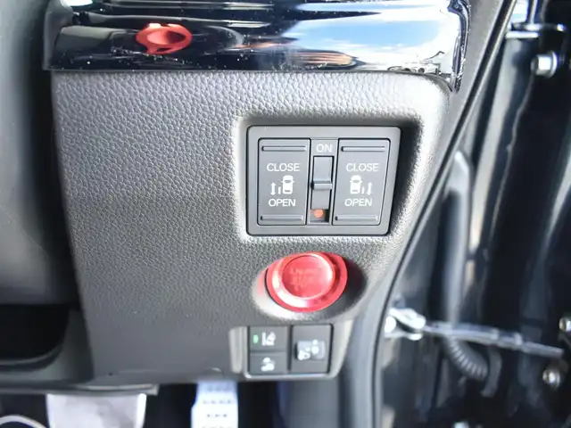 ホンダ Ｎ ＢＯＸ カスタム L ターボ 神奈川県 2022(令4)年 4.2万km ミッドナイトブルービームM テイン車高調/シルクブレイズフロントリップ/バタフライシステムリアフラップスポイラー/無限リアスポイラー/無限ブレーキディスク、パッド/無限スポーツペダル/無限ハイドロフィリックLEDミラー/ロッソモデロテールフィニッシャー（ダミーマフラー）/パイオニアパワードサブウーファー/ドラレコ前後/純正メモリナビ/Bluetooth/地デジTV/Bカメラ/CD/DVD/ETC/LEDヘッドライト/純正フロアマット/専用ドアポケットLEDイルミネーション/アルミパドルシフト（レッド）/ワンオーナー/取説ナビ説、他カスタム説明書/スペアスマートキー