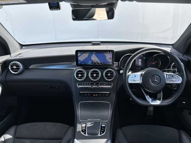 メルセデス・ベンツ ＧＬＣ２２０ d 4マチック AMGライン 東京都 2022(令4)年 1.9万km ポーラホワイト 純正ナビ/フルセグTV/360°カメラ/ETC/前後ドラレコ/RSP/・ACC/・LKA/・BSM/パノラマSR/パワーシート/シートヒーター/パワーバックドア/スマートキー/プッシュスタート