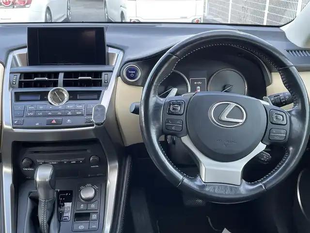 レクサス ＮＸ 300h Iパッケージ 大阪府 2015(平27)年 7.5万km スターライトブラックガラスフレーク 純正ナビ　フルセグＴＶ　ＢＳＭ　サンルーフ　全方位モニター　前席シートヒーター　パワーシート　アイドリングストップ レーダークルーズコントロール　パドルシフト　ステアリングヒーター　ＥＴＣ　三眼ＬＥＤ