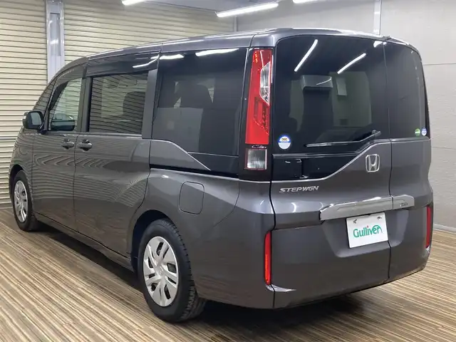 ホンダ ステップワゴン G ホンダセンシング 埼玉県 2018(平30)年 7.9万km モダンスティールM ワンオーナー/ホンダセンシング/　・衝突軽減ブレーキ/　・車線維持支援システム/　・誤発進抑制機能/　・先行車発進お知らせ/　・レーダークルーズコントロール/両側パワースライドドア/ワクワクゲート/社外メモリナビ【MDV-D404BT】/　・ワンセグTV/　・バックカメラ/　・Bluetooth接続/アイドリングストップ/プッシュスタート/ドアバイザー/ETC/保証書/取扱説明書/ナビ取扱説明書/記録簿（R3・R4・R5・R6）