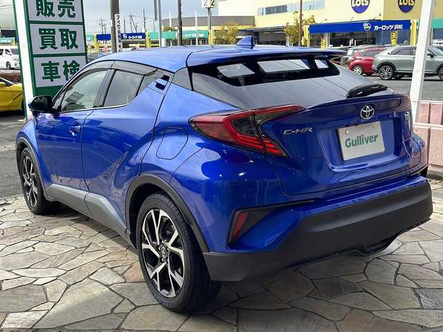 トヨタ Ｃ－ＨＲ G 静岡県 2018(平30)年 11.3万km ネビュラブルーM 純正ナビ/・AM/・FM/・CD/・DVD/・TV/・SD/・Bluetooth/主要装備/・ドラレコ/・レーダークルコン/・ＥＴＣ/・横滑り防止装置/・オートハイビーム/・レーンキープアシスト/・衝突被害軽減システム/・ＬＥＤヘッドライト/・サイド＋カーテンエアバッグ/・コーナーセンサー/・運転席+助手席シートヒーター