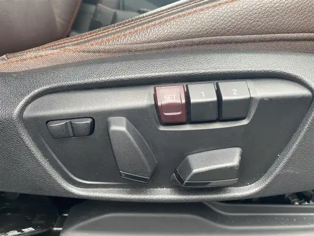 ＢＭＷ ＢＭＷ Ｘ２ xDrive 20d MスポーツX 福岡県 2021(令3)年 3.2万km アルピンホワイトⅢ ・アクティブクルーズコントロール/・純正HDDナビ/USB/Bluetooth/・バックカメラ/・茶革シート/シートヒーター/・ワンセグ/・ETC/・純正20AW/・プッシュスタート/・アイドリングストップ/・スマートキー/・スペアキー/・パワーシート/・レーンキープアシスト/・オートライト/・LEDライト