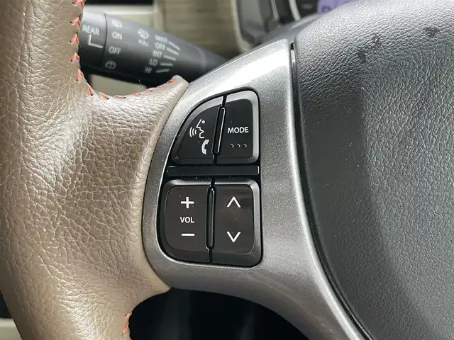 スズキ ハスラー ワンダラー 静岡県 2019(平31)年 6.3万km シフォンアイボリーメタリック/ウッディブラウン2トーンルーフ デュアルカメラブレーキサポート/社外ナビ　/地デジ　/Bカメラ　　/半革シート　/前席シートヒーター　/ナノイー　/ステアリングスイッチ /革巻きステアリング　/オートライト  /フォグランプ　/スペアキー  /保証書/取説