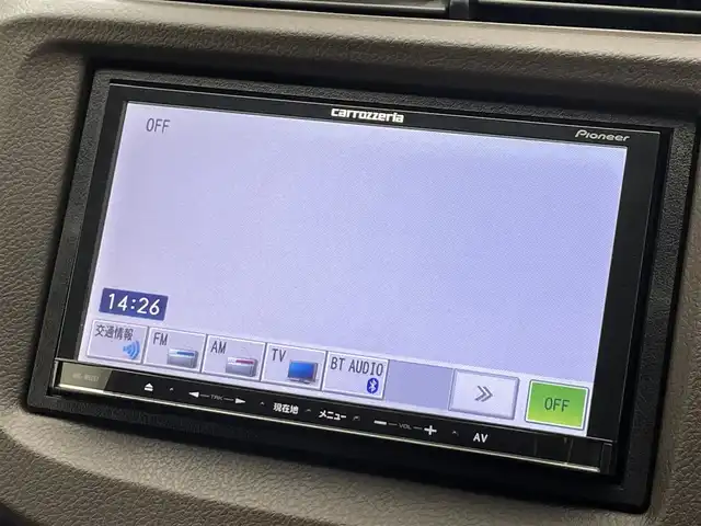 ホンダ フィット シャトル ハイブリッド C 滋賀県 2013(平25)年 14.2万km タフタホワイト 社外7インチナビ/(Bluetooth・ワンセグTV・USB・SD)/ETC/ドライブレコーダー/ステアリングリモコン/電動格納ミラー/横滑り防止機能