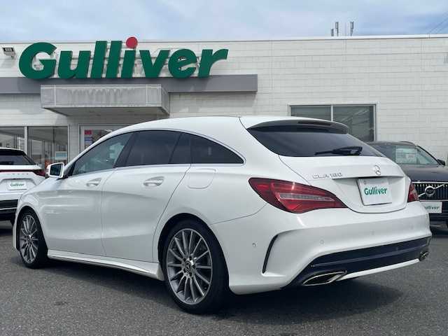メルセデス・ベンツ ＣＬＡ１８０ Sブレイク AMG スタイル 三重県 2018(平30)年 5.2万km ポーラホワイト レーダーセーフティパッケージ/・ブラインドスポットアシスト/・ディスタンスパイロットディストロニック/・レーンキーピングアシスト/・PRE-SAFE/AMGプレミアムパッケージ/・パノラミックスライディングルーフ/・225/40R18インチAMG製AW/・コンビシート/・D/N席パワーシート/・トランクスルー/・harman/kardonロジック7サラウンドシステム/1オーナー/ターボ/純正ナビ/フルセグTV/【CD/DVD/SD/Bluetooth】/バックカメラ/ドライブレコーダー/パドルシフト/D/N席シートヒーター/クルーズコントロール/オートライト/LEDヘッドランプ/AW/スタッドレスセット積込/プッシュスタート/スマートキー/スペアキー/純正フロアマット