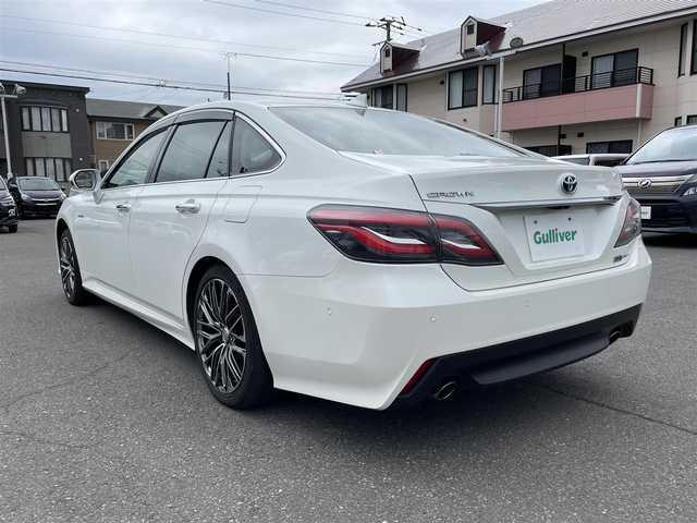 トヨタ クラウン ハイブリッド G－エグゼクティブ Four 道央・札幌 2019(平31)年 10.2万km ホワイトパールクリスタルシャイン 登録時走行距離101324ｋｍ/　４　Ｗ　Ｄ　/寒冷地仕様/純正ナビ（CD/DVD/FM/AM/BT/USB）/フルセグTV(走行中視聴不可)/バックカメラ/全周囲カメラ/ウィンカーミラー/クルーズコントロール（追従走行あり）/ドアバイザー/プッシュスタート/ビルトインETC2.0/スペアキー×１/ドライブレコーダー/パワーシート（運転席/助手席）/シートヒーター(運転席/助手席)/エアシート（運転席/助手席）/純正フロアマット/横滑り防止装置/コーナーセンサー/レーンキープアシスト/盗難防止装置/オートライト/オートマチックハイビーム/衝突軽減ブレーキ/純正エンジンスターター/ブラインドスポットモニター/フォグランプ/ステアリングスイッチ/パドルシフト/MTモード付AT/ミラーヒーター/革巻きステアリング/EV MODE/DRIVE MODE（SNOW/ECO/NORMAL/SPORT)/nanoe搭載エアコン/シートメモリー/ヘッドアップディスプレイ/積込冬タイヤ/（社外AW/225/45/R18/21年製/溝6ｍｍ）