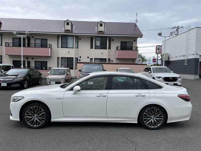 トヨタ クラウン ハイブリッド G－エグゼクティブ Four 道央・札幌 2019(平31)年 10.2万km ホワイトパールクリスタルシャイン 登録時走行距離101324ｋｍ/　４　Ｗ　Ｄ　/寒冷地仕様/純正ナビ（CD/DVD/FM/AM/BT/USB）/フルセグTV(走行中視聴不可)/バックカメラ/全周囲カメラ/ウィンカーミラー/クルーズコントロール（追従走行あり）/ドアバイザー/プッシュスタート/ビルトインETC2.0/スペアキー×１/ドライブレコーダー/パワーシート（運転席/助手席）/シートヒーター(運転席/助手席)/エアシート（運転席/助手席）/純正フロアマット/横滑り防止装置/コーナーセンサー/レーンキープアシスト/盗難防止装置/オートライト/オートマチックハイビーム/衝突軽減ブレーキ/純正エンジンスターター/ブラインドスポットモニター/フォグランプ/ステアリングスイッチ/パドルシフト/MTモード付AT/ミラーヒーター/革巻きステアリング/EV MODE/DRIVE MODE（SNOW/ECO/NORMAL/SPORT)/nanoe搭載エアコン/シートメモリー/ヘッドアップディスプレイ/積込冬タイヤ/（社外AW/225/45/R18/21年製/溝6ｍｍ）