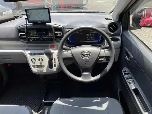 ダイハツ ミラ イース X SAⅢ 滋賀県 2018(平30)年 0.5万km マゼンタベリーマイカM ワンオーナー/スマートアシスト/社外ポータブルナビ/純正CD/USB/AUX/純正シートカバー/衝突軽減ブレーキ/オートハイビーム/LEDヘッドライト/コーナーセンサー/キーレス/H30/R1/2/3/4/5/6/7年ディーラー整備記録/保証書・取説あり