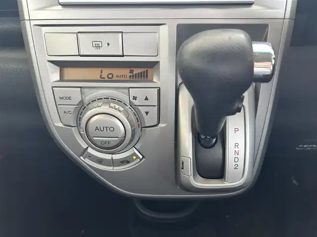 ホンダ ゼスト スパーク W 長崎県 2010(平22)年 10.9万km ナイトホークブラックパール 純正オーディオ(FM/AM/CD/AUX)/純正アルミホイール/純正フロアマット/ETC/スマートキー/ABS/盗難防止装置/記録簿/保証書